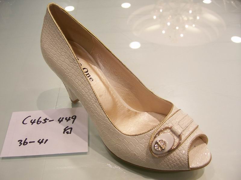 C465-449 WHITE