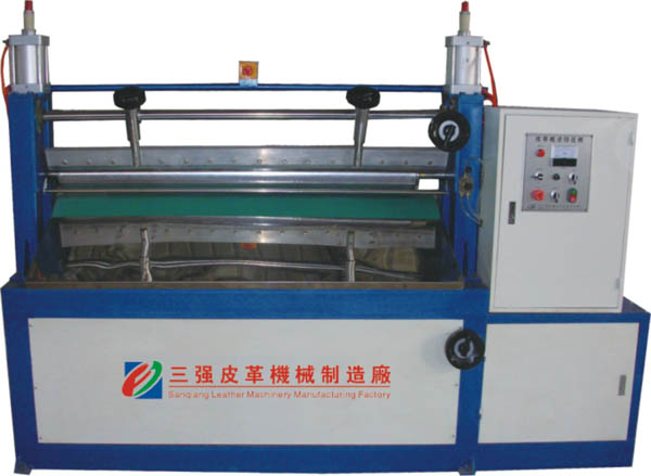 Roller coating printing machine.