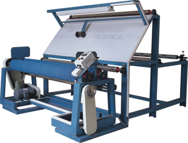 Cloth reeling machine