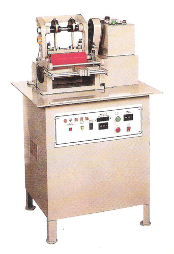 LS - computer cutting machine