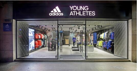 阿迪达斯首家Young Athletes Store登陆上海