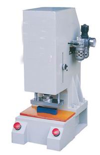 Pneumatic automatic cutting test machine