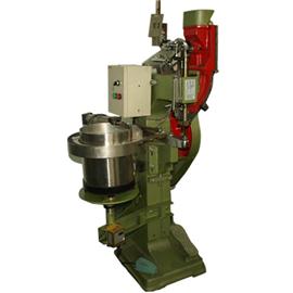 Full automatic mushrooms button riveting machine