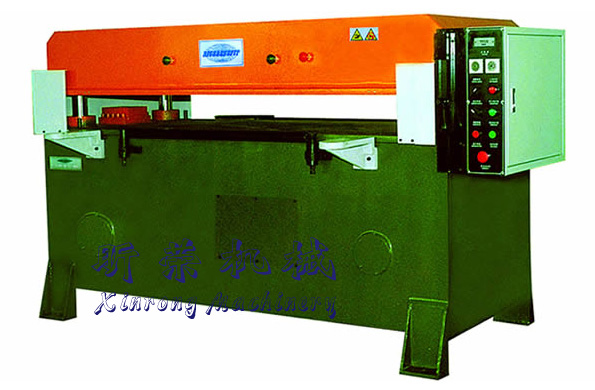 XR-22 Tetrastyle oil pressure cutting machine