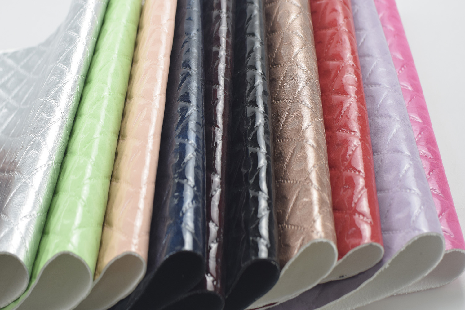 YISUN易尚皮革包材—回收材料与聚氨酯完美组合