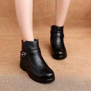  The shoe lining, mirror PU, PU.