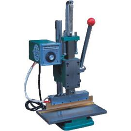 JL-133 Creasing machine