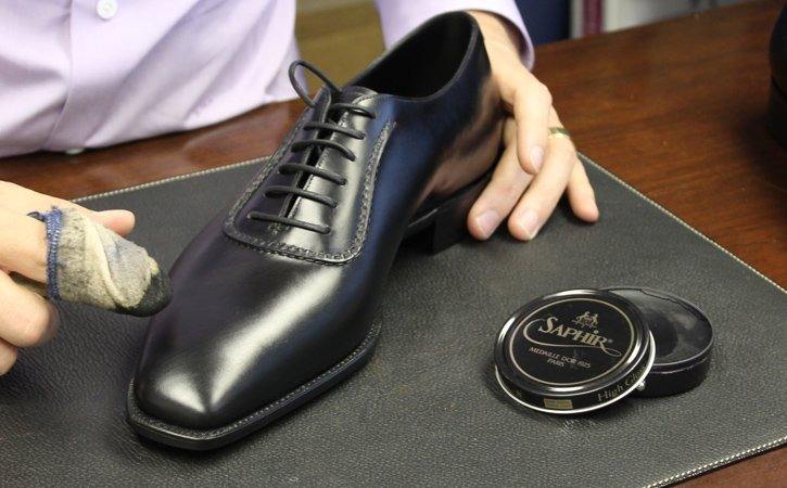 Guidelines for cosmetic care of leather products