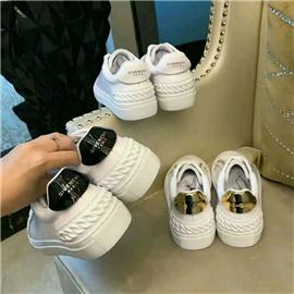 『Givenchy』纪梵希（情侣款）小白鞋