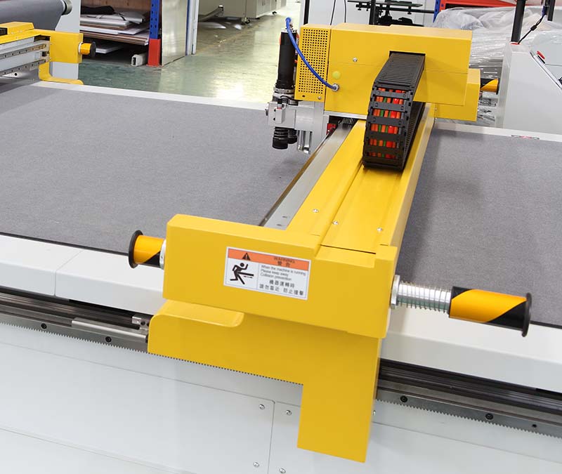 Application of KT board special-shaped cutting machine in advertising industry
