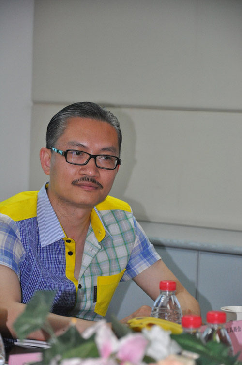 1-广州市白云区鞋业皮具商会会长李健祥.jpg