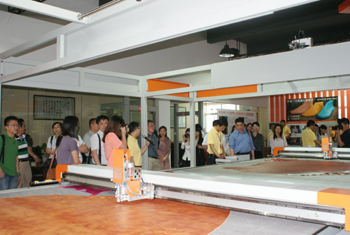111-参观爱玛.jpg