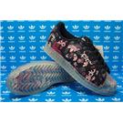 ADIDAS运动鞋图片