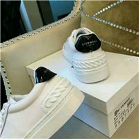  『Givenchy』纪梵希（情侣款）小白鞋 图片