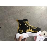 飞织鞋面图片