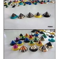 广州意昂饰品  厂家批发  植绒铆钉+铁钉等多种款式图片