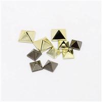 厂家直销 金字塔 环保塑料铆钉 包包服装鞋材装饰塑料配件 4 6 8 10 12mm图片