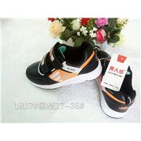 1807全超纤运动童鞋图片